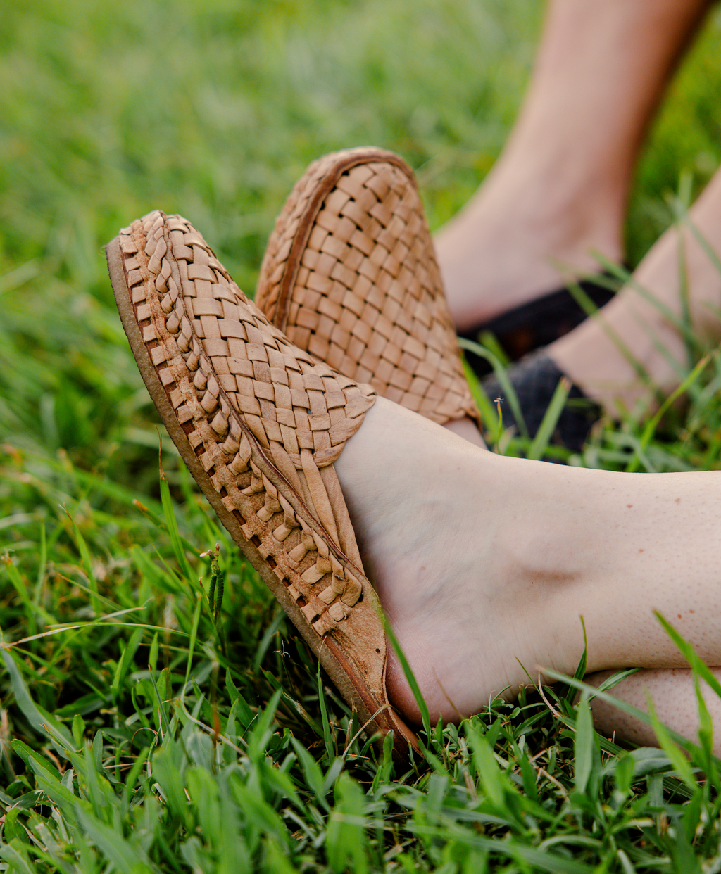 Women's Woven City Slide in Honey