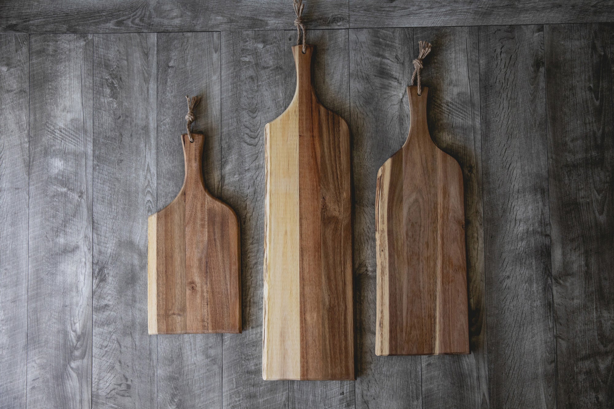 Artisan 18" Acacia Charcuterie Board - Paranoid Ranch