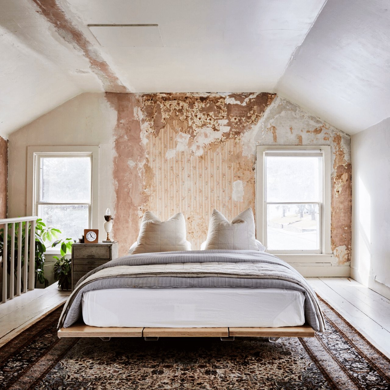 Bagby CLASSIC - Silent Alarm Clock - Paranoid Ranch