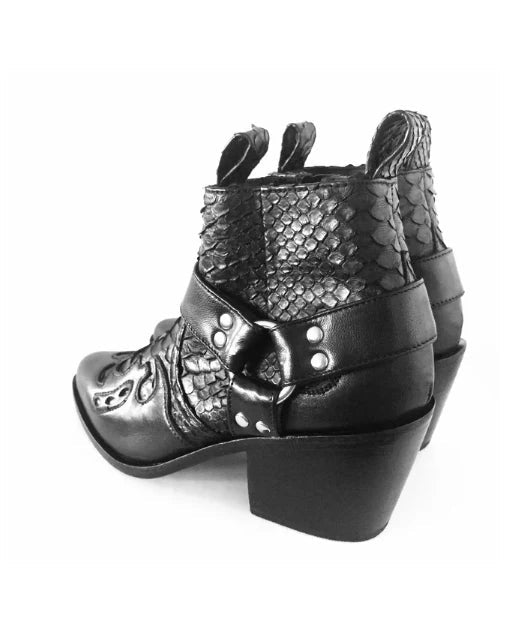 Black Mamba Boots - Paranoid Ranch