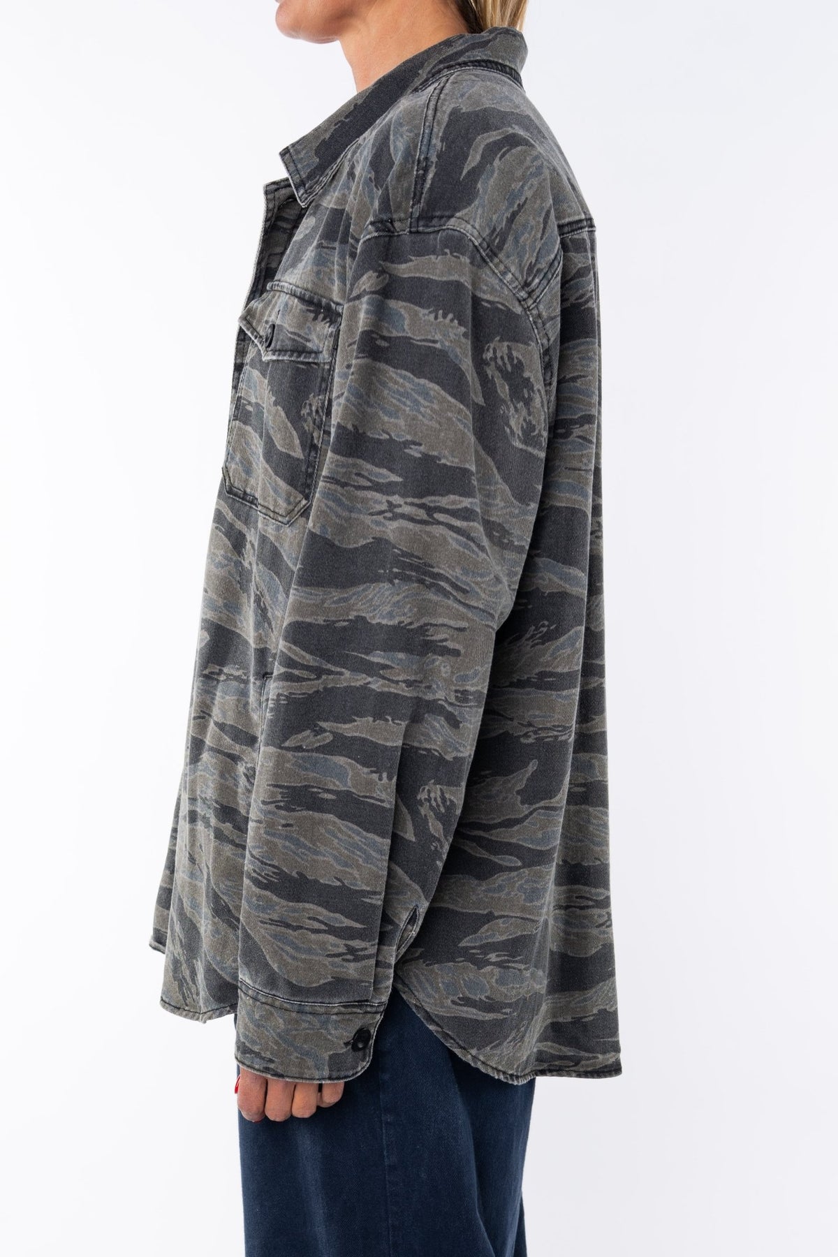Bucky Camo Split Hem Shirt Jacket - Paranoid Ranch