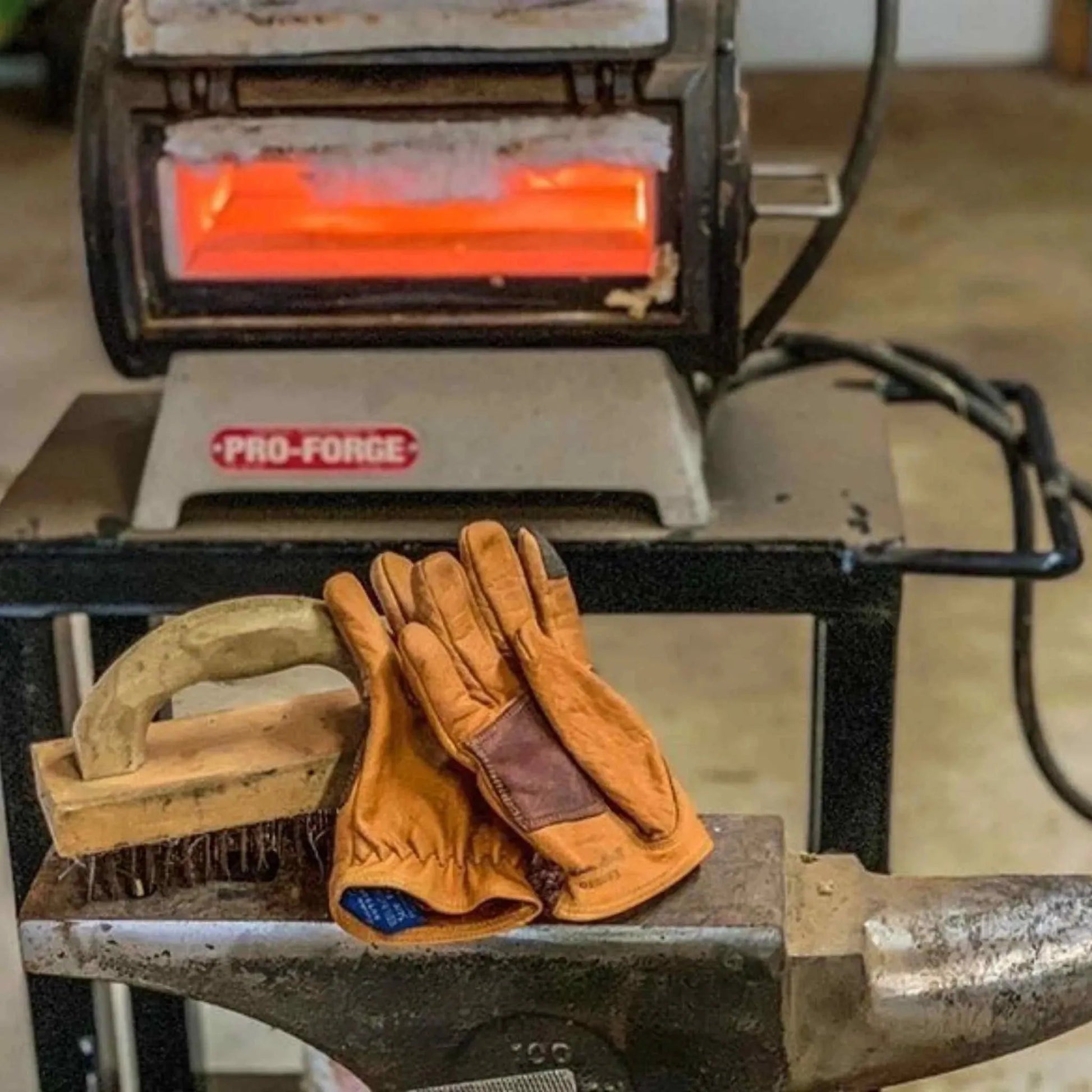 Buffalo Leather Ranching Gloves - Paranoid Ranch