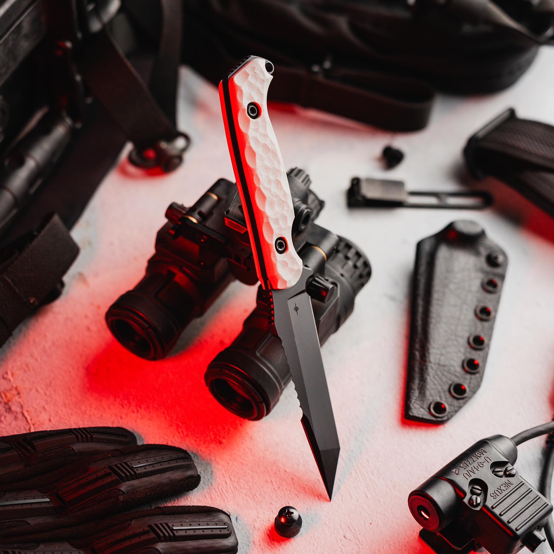 Darter T - Disruptive Grey - Paranoid Ranch