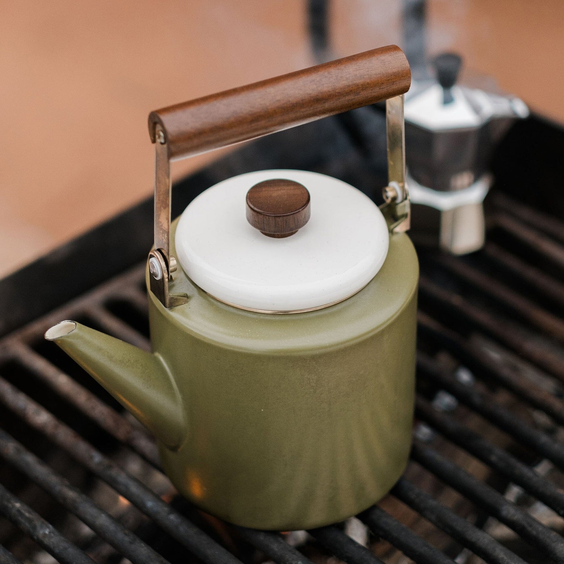 Enamel 2 - Tone Kettle - Paranoid Ranch