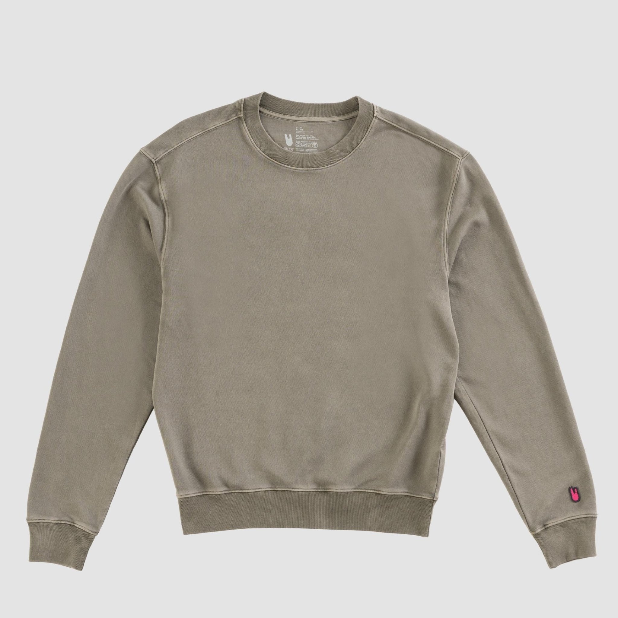 Essentials Crew - Paranoid Ranch