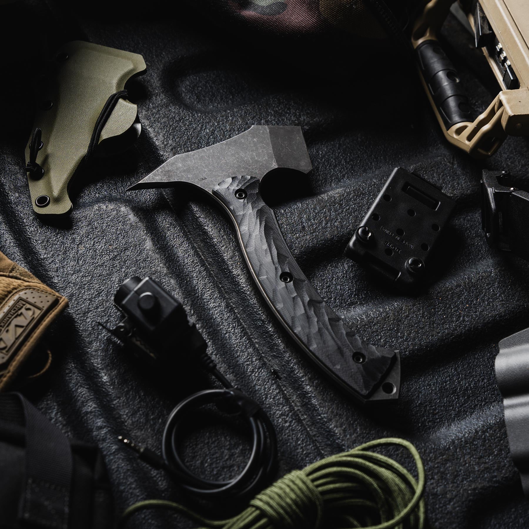 F13 Tommy - Paranoid Ranch