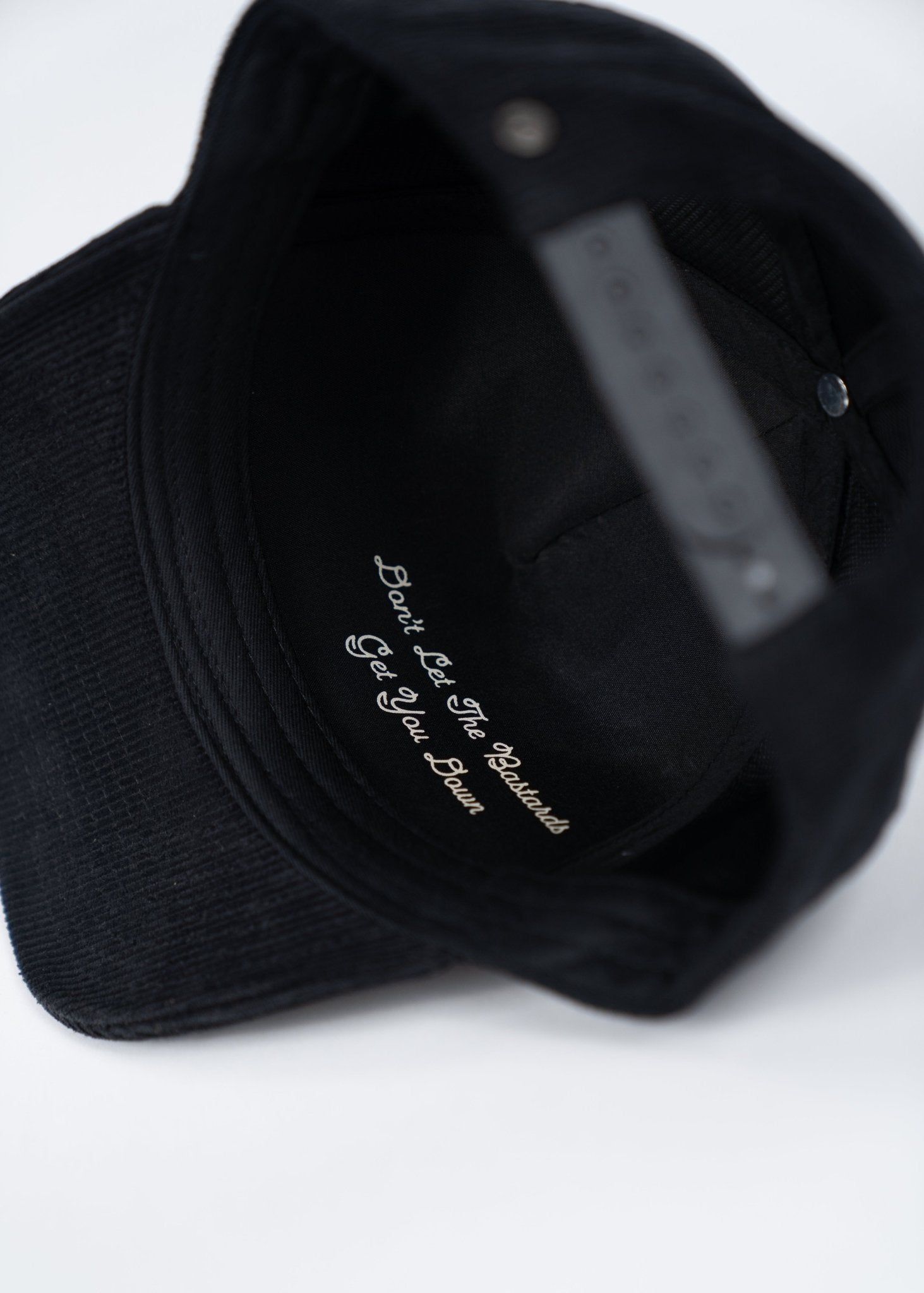Iron & Resin Vintage Hat - Paranoid Ranch