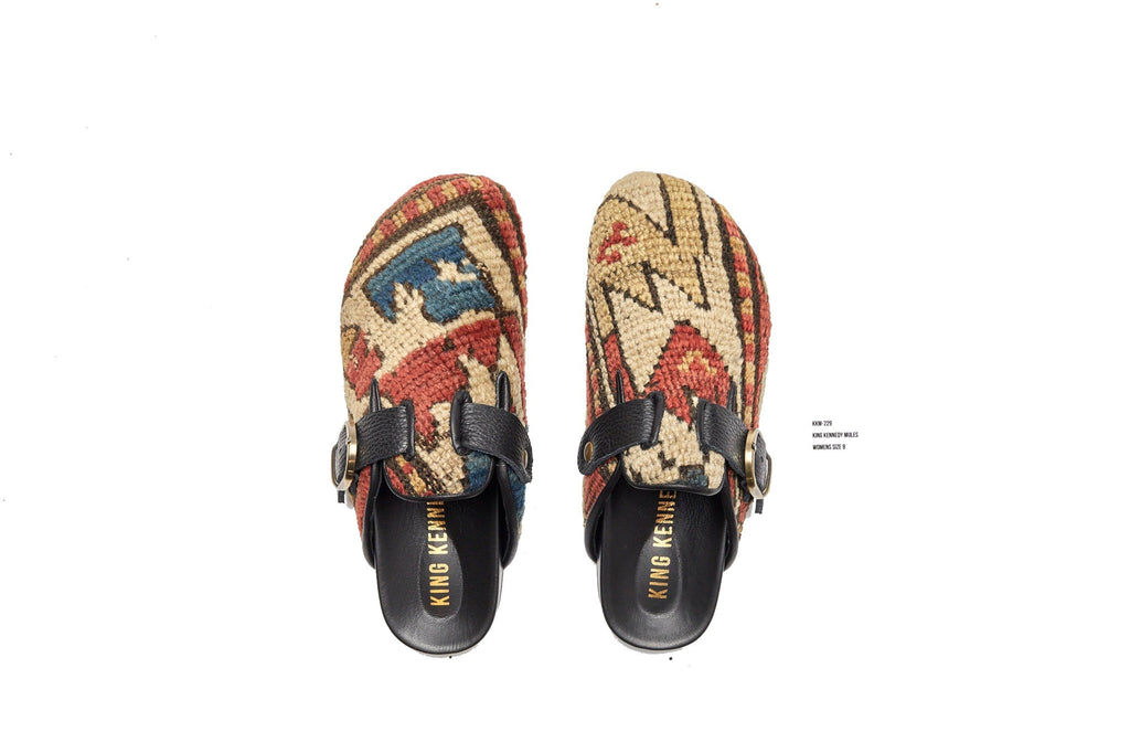 KKM - 229 / Women Size 9 - Paranoid Ranch