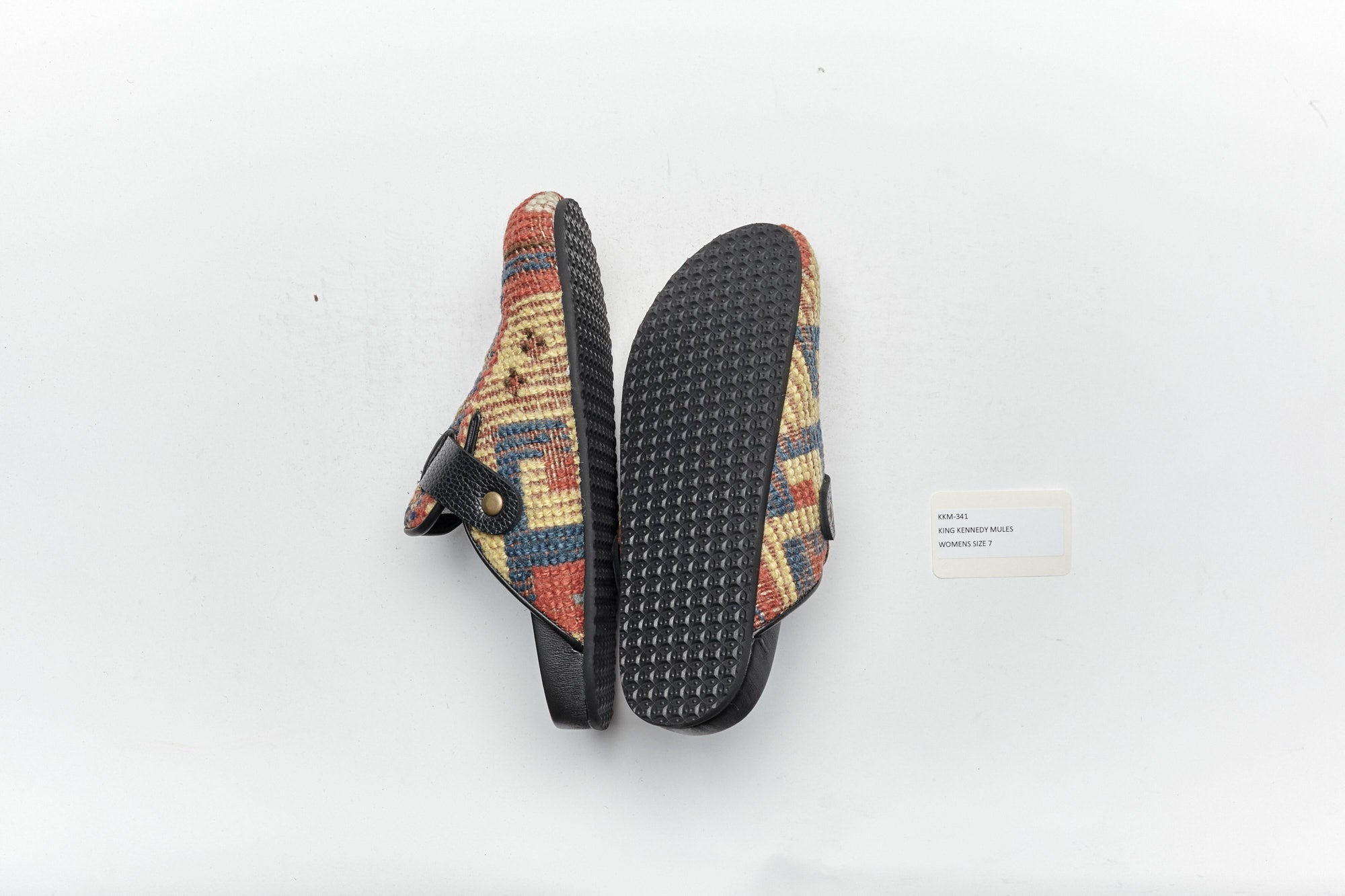 KKM - 341 / Women Size 7 - Paranoid Ranch