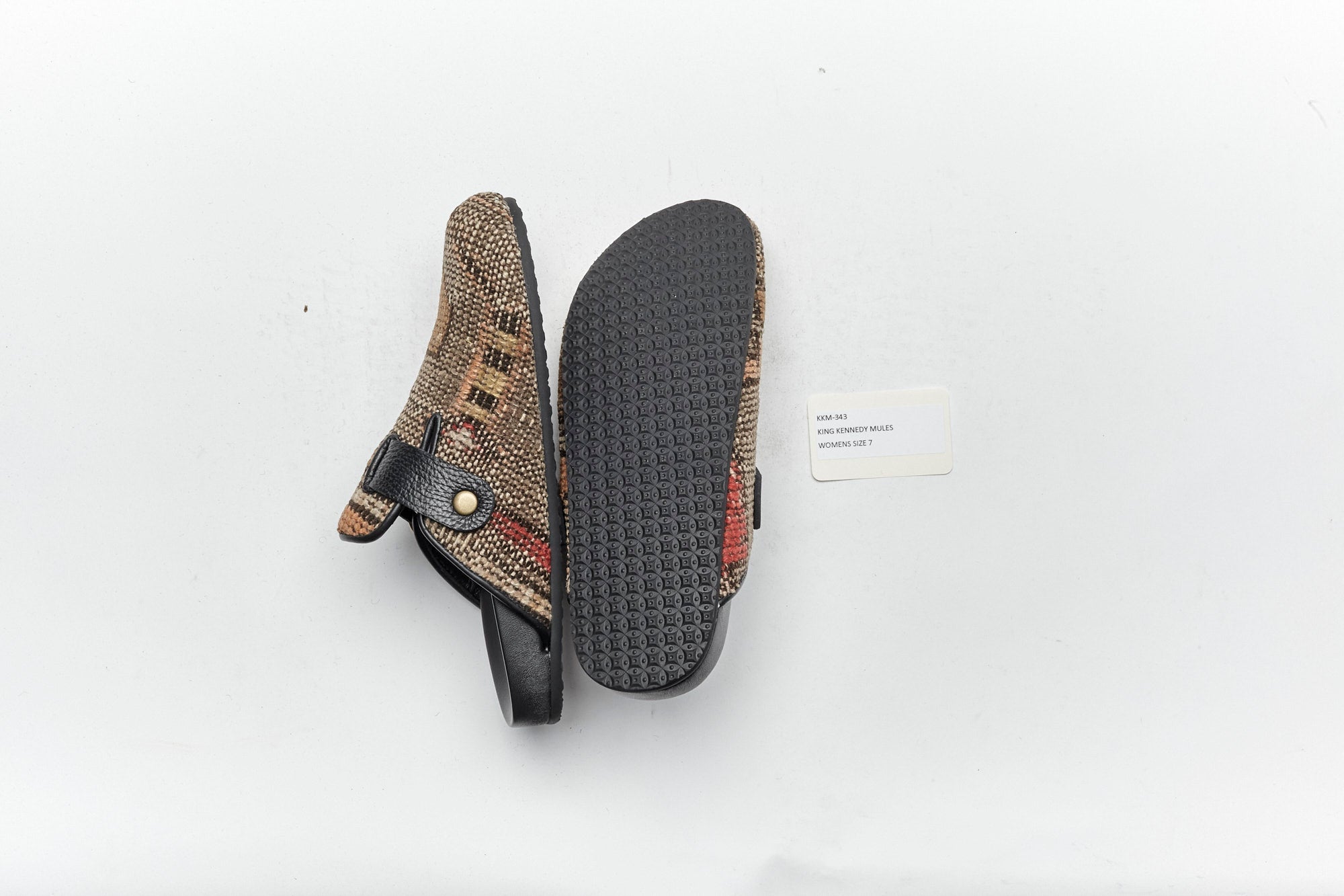 KKM - 343 / Women Size 7 - Paranoid Ranch