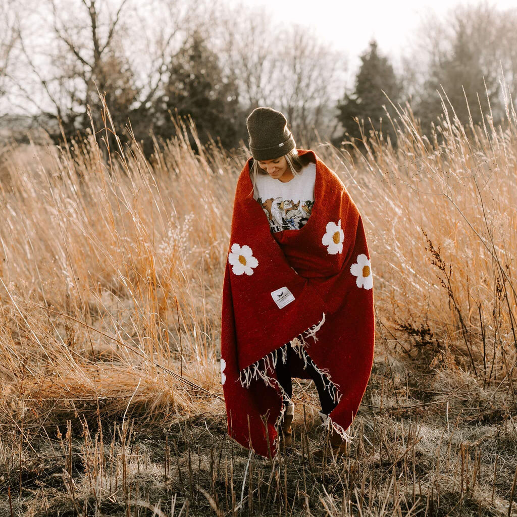 Lazy Daisy Blanket - Paranoid Ranch