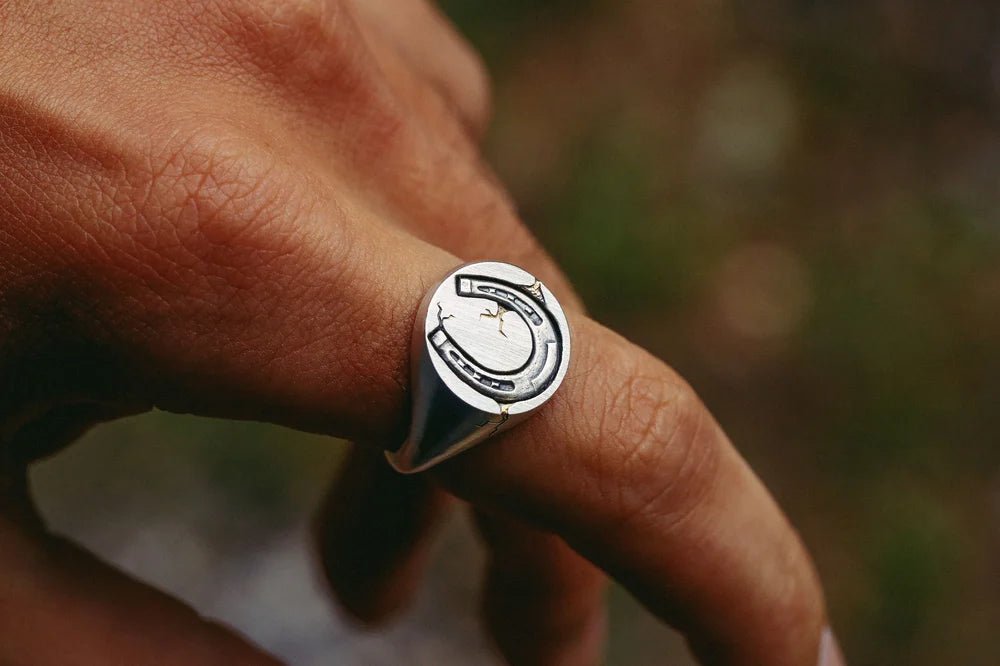 Lucky Horseshoe Signet - Paranoid Ranch