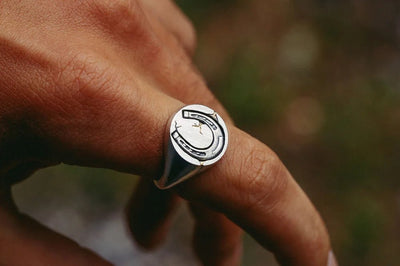 Lucky Horseshoe Signet - Paranoid Ranch