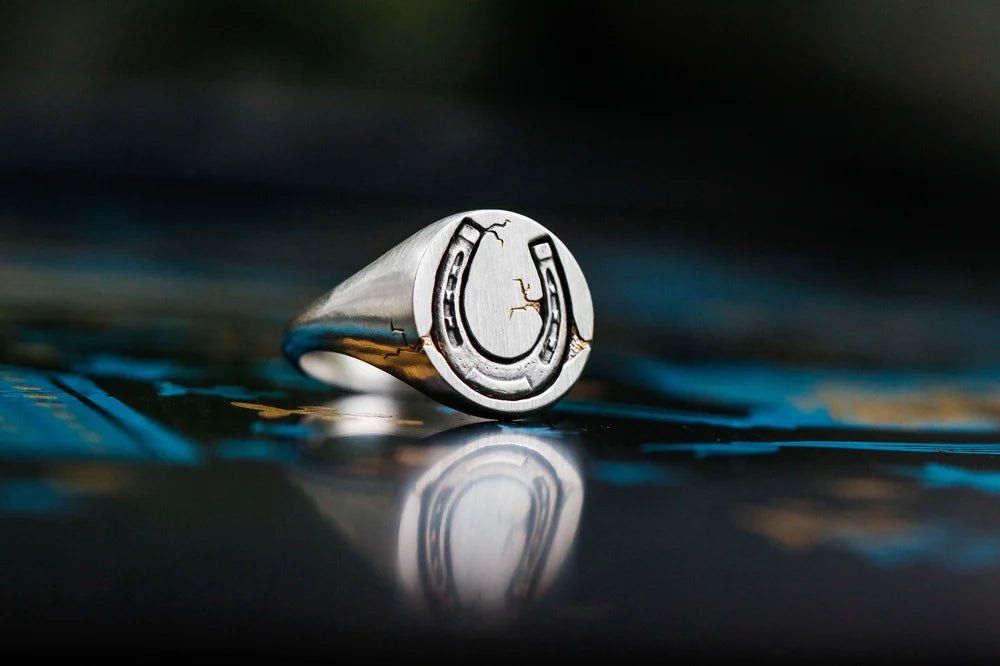 Lucky Horseshoe Signet - Paranoid Ranch