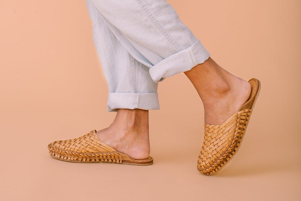 Women's Woven City Slide in Honey