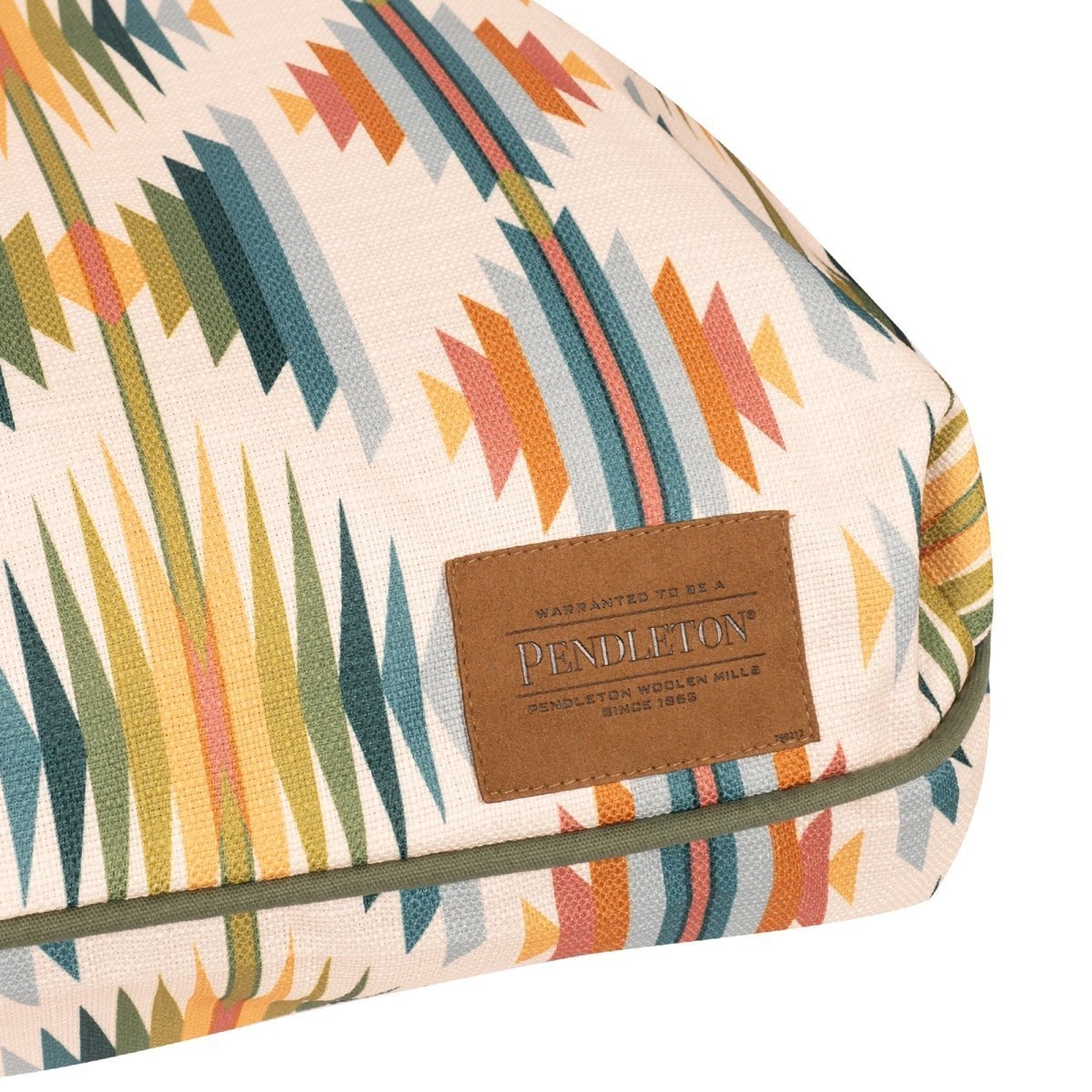 Pendleton All Season Pet Napper - Paranoid Ranch