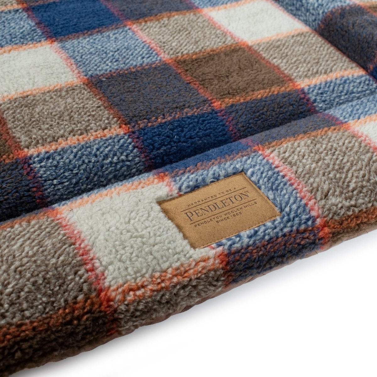 Pendleton Berber Comfort Cushion - Paranoid Ranch
