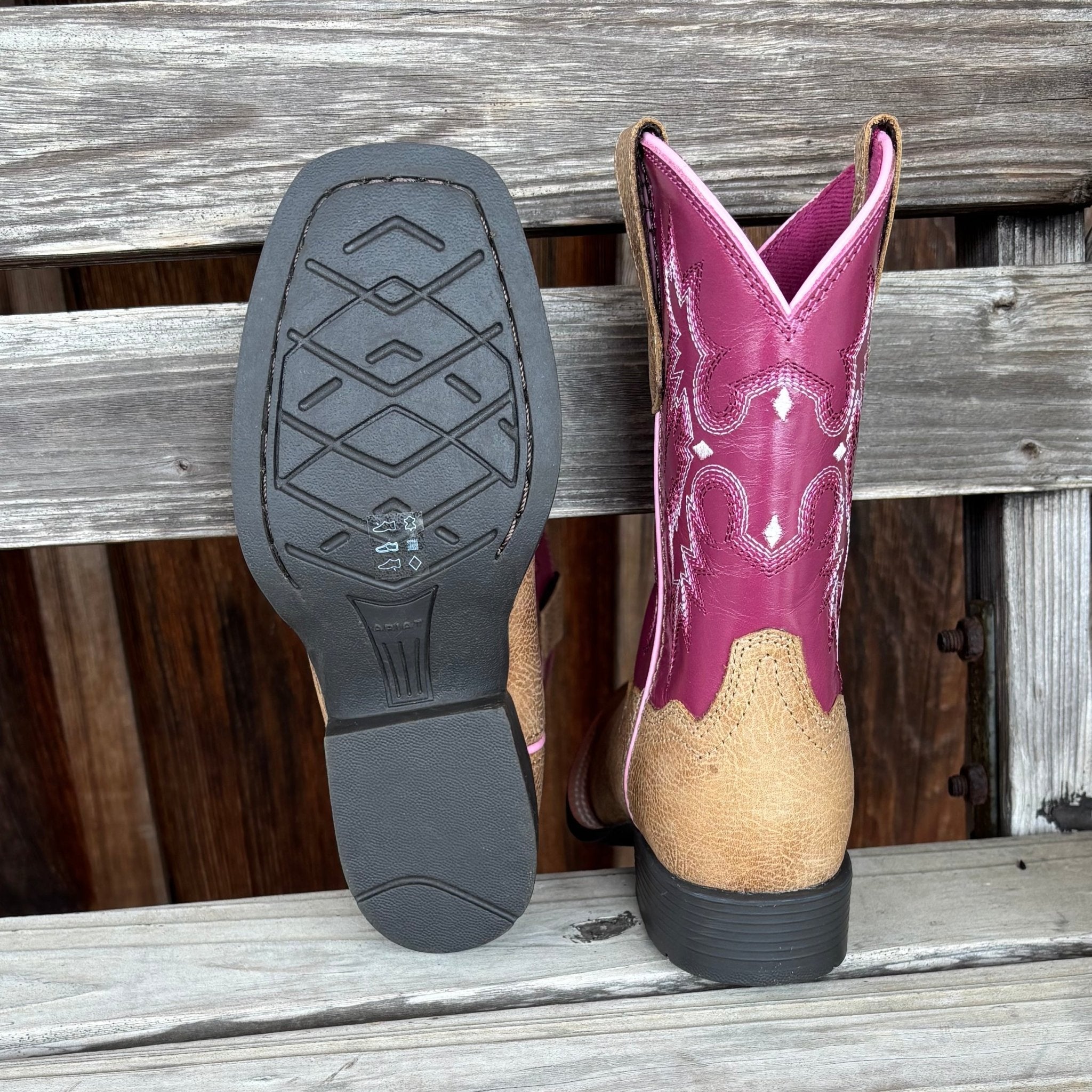 Pink Tombstone | Ariat Kids - Paranoid Ranch