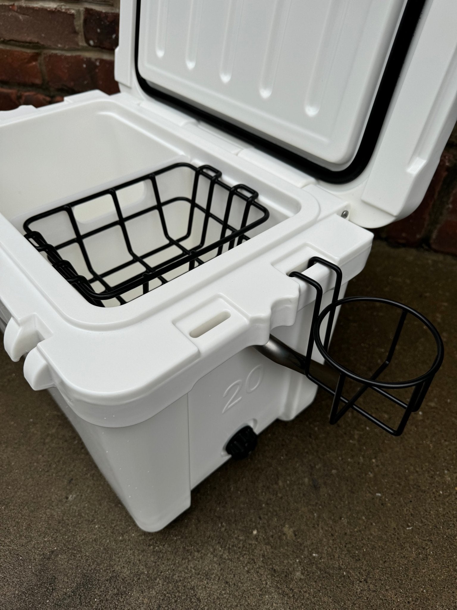 Polar Bear 20 Hard Cooler - Paranoid Ranch