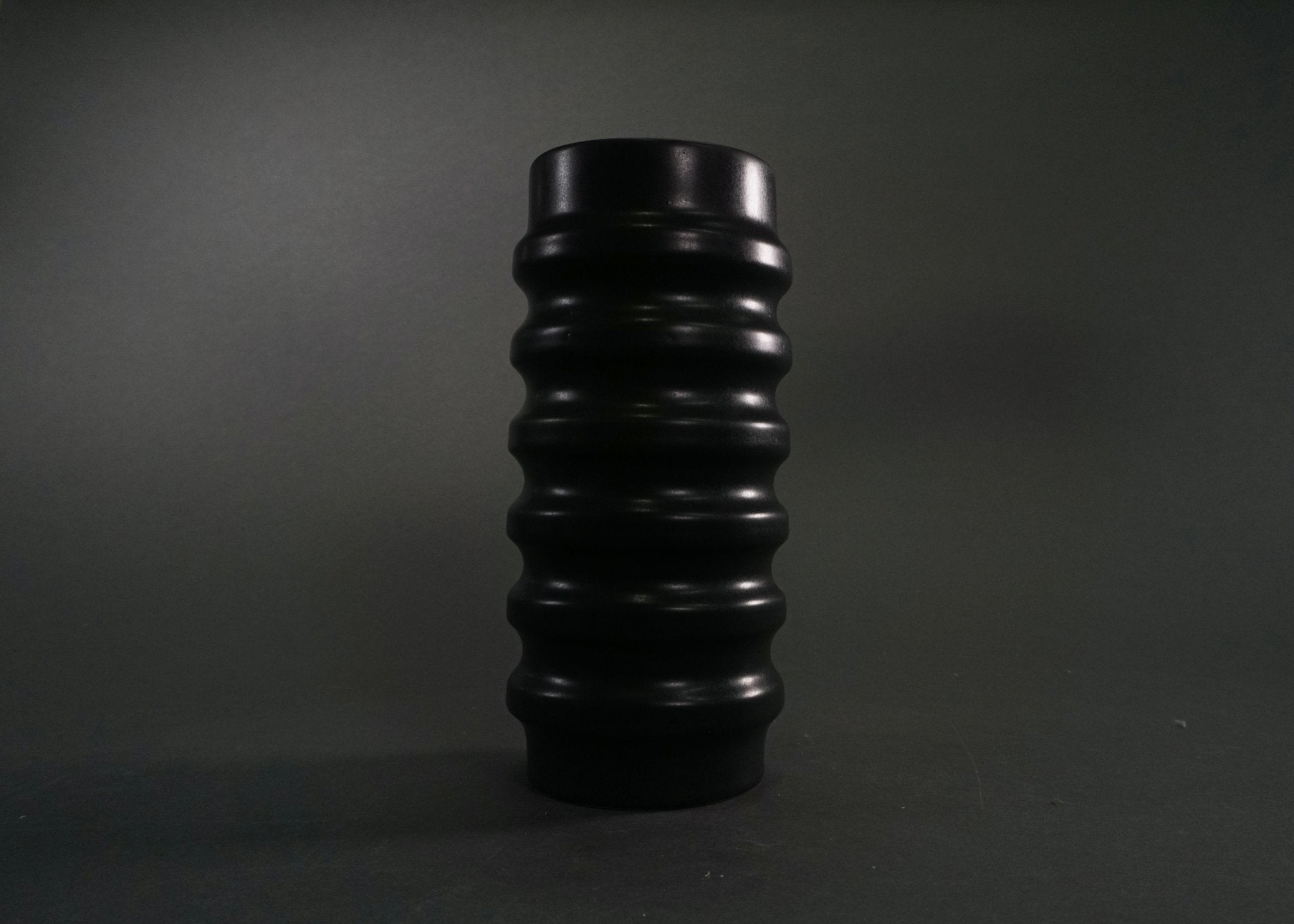 Primera Vase - Paranoid Ranch