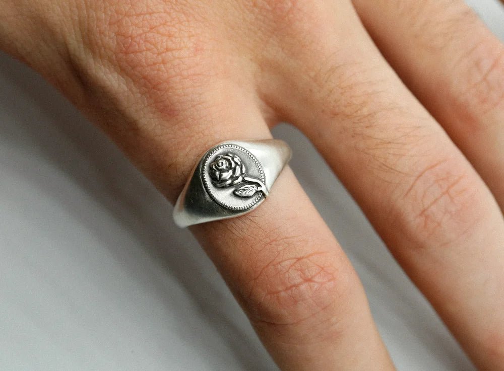 Rose Signet - Paranoid Ranch