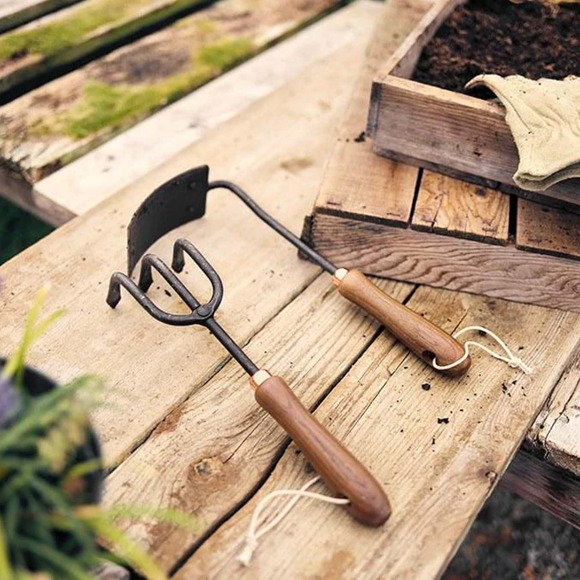 Square Hand Hoe - Paranoid Ranch