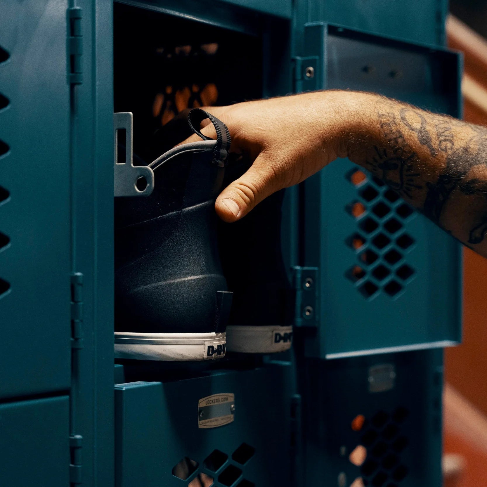 Starboard 6" Deck Boot - Studio Black - Paranoid Ranch