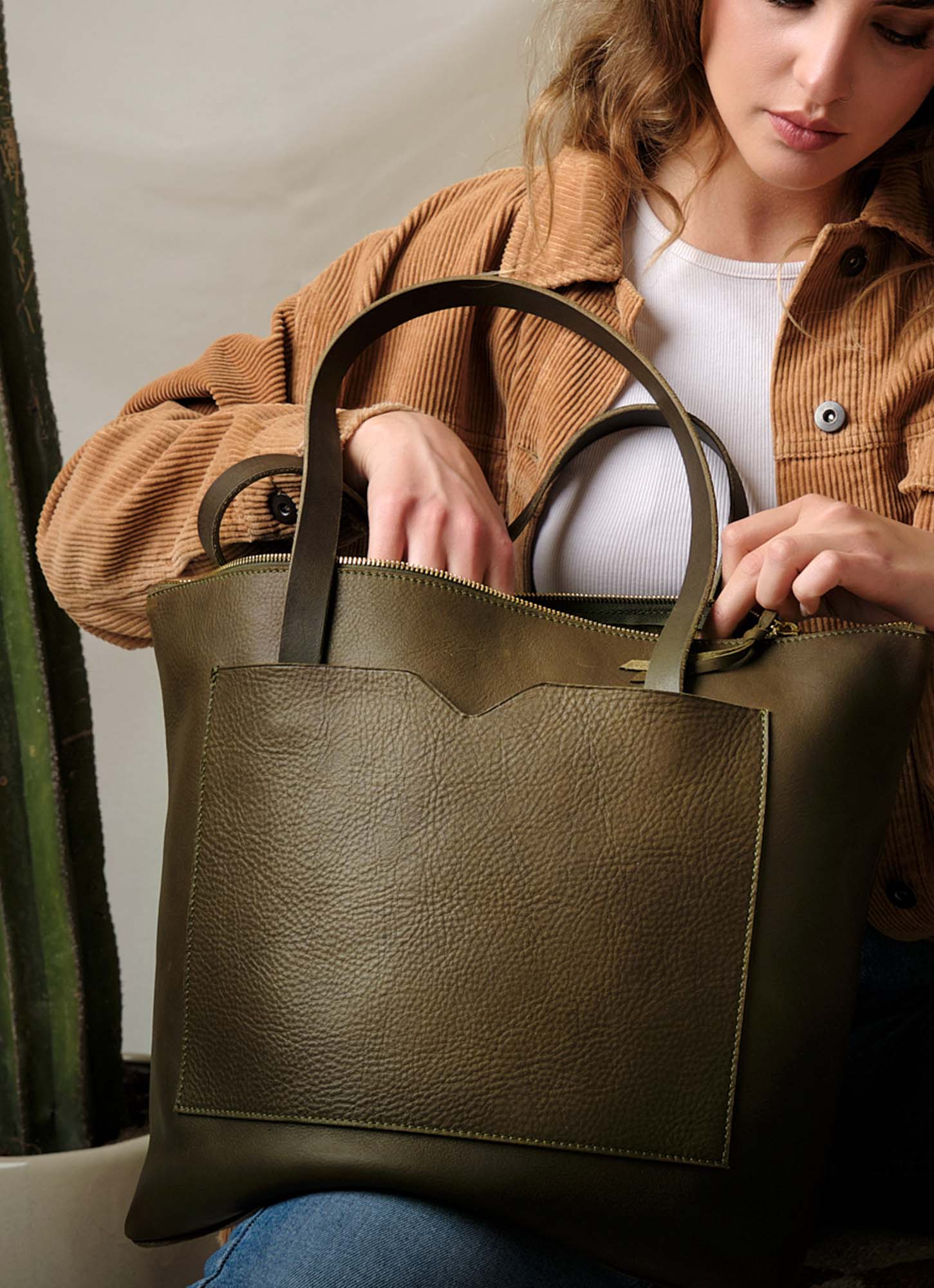 The Contigo Zipper Tote Bag - Paranoid Ranch