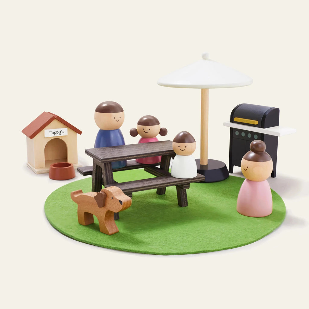 Tiny Land® Sweetwood Edge Dollhouse - Paranoid Ranch
