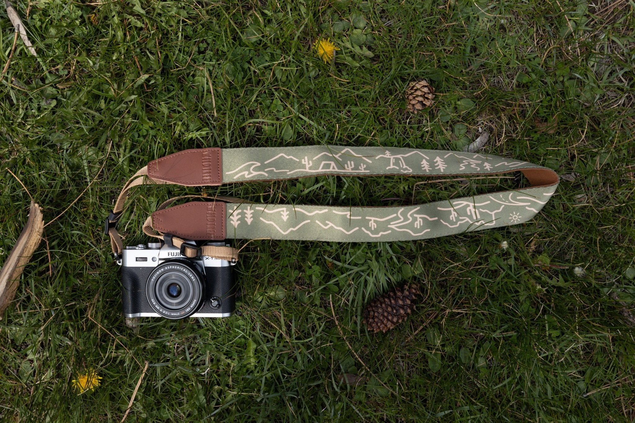 Traveler Camera Strap - Paranoid Ranch
