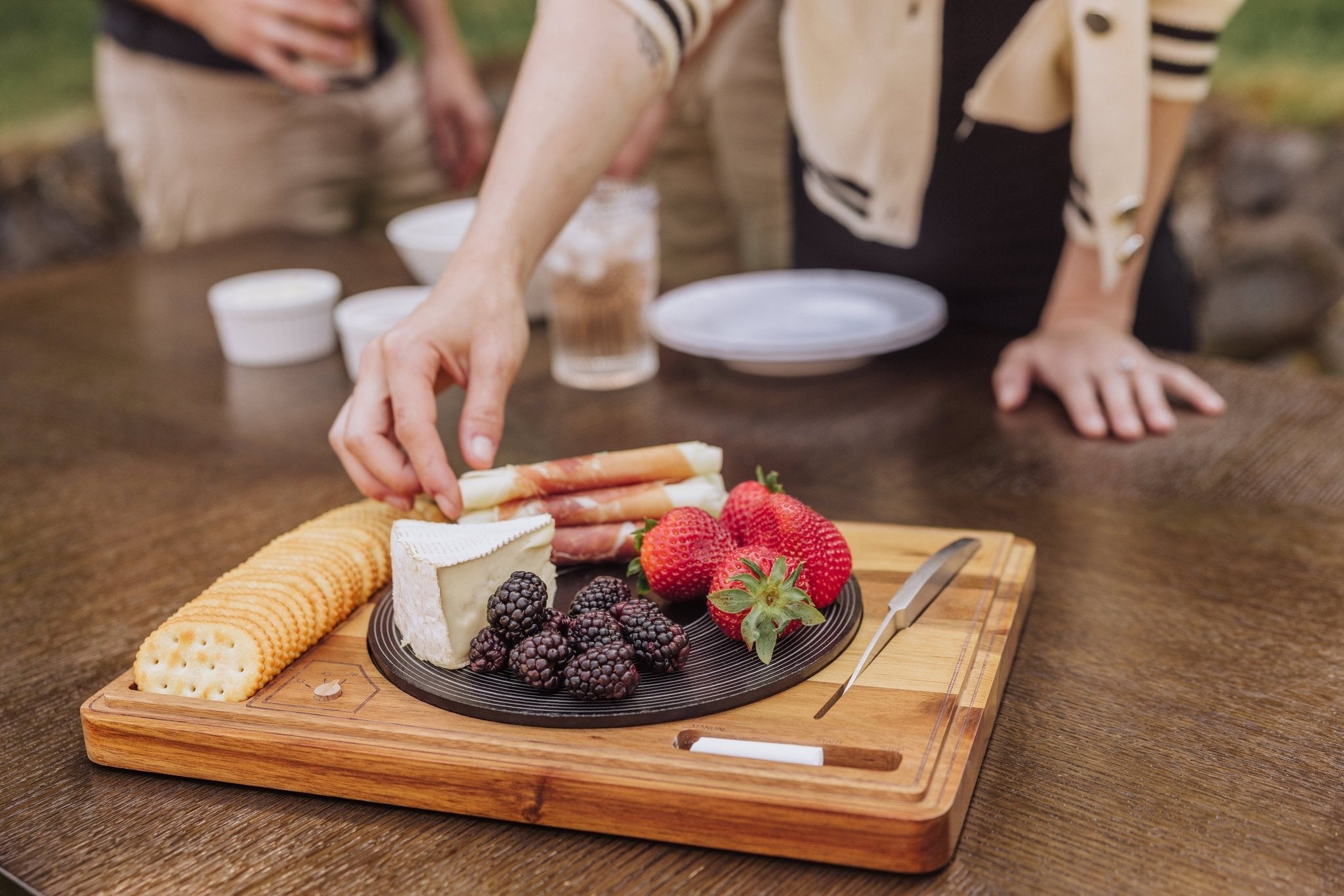Turntable Acacia and Slate Cheese Board with Knife - Paranoid Ranch