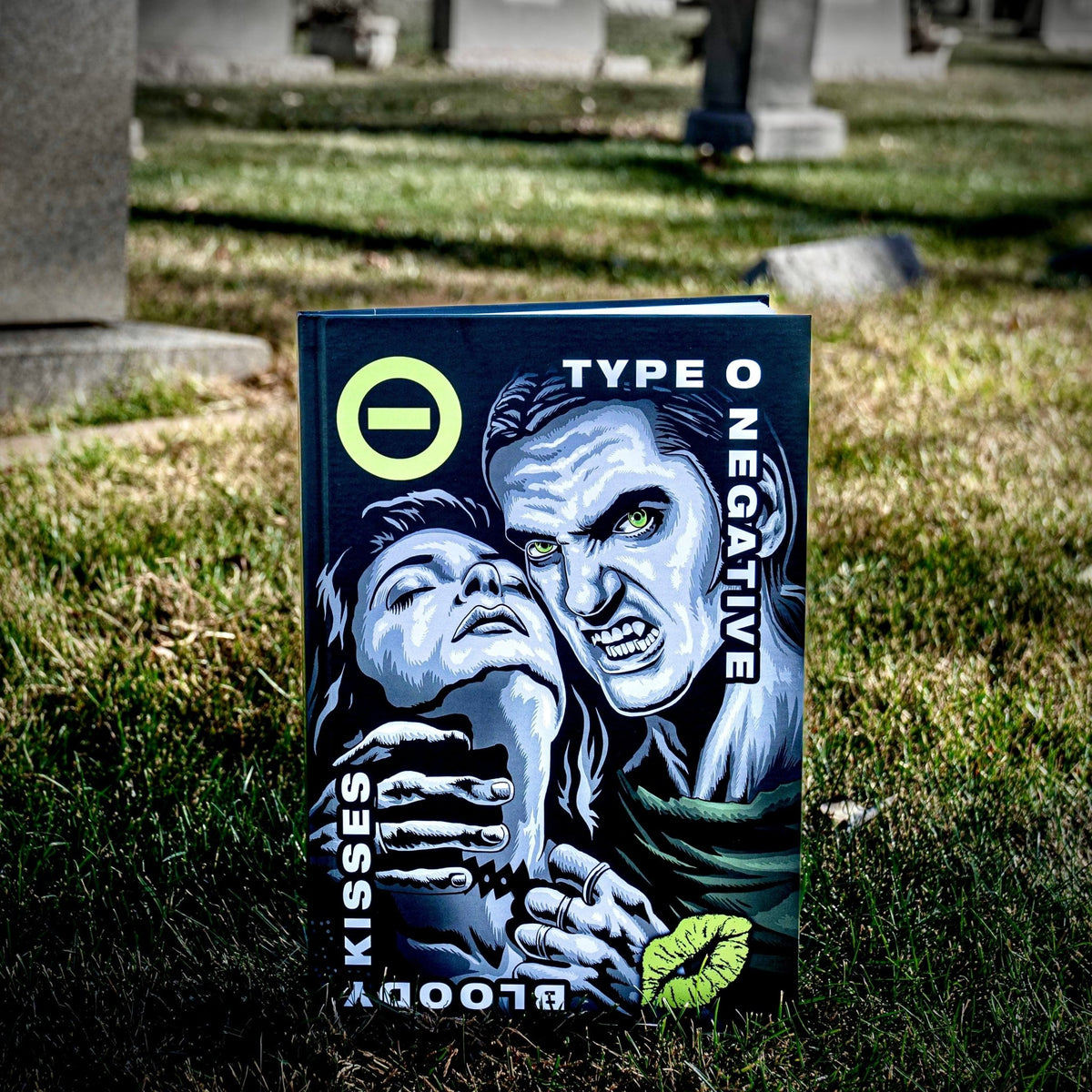 Type O Negative: Bloody Kisses 30 - Green Edition - Paranoid Ranch