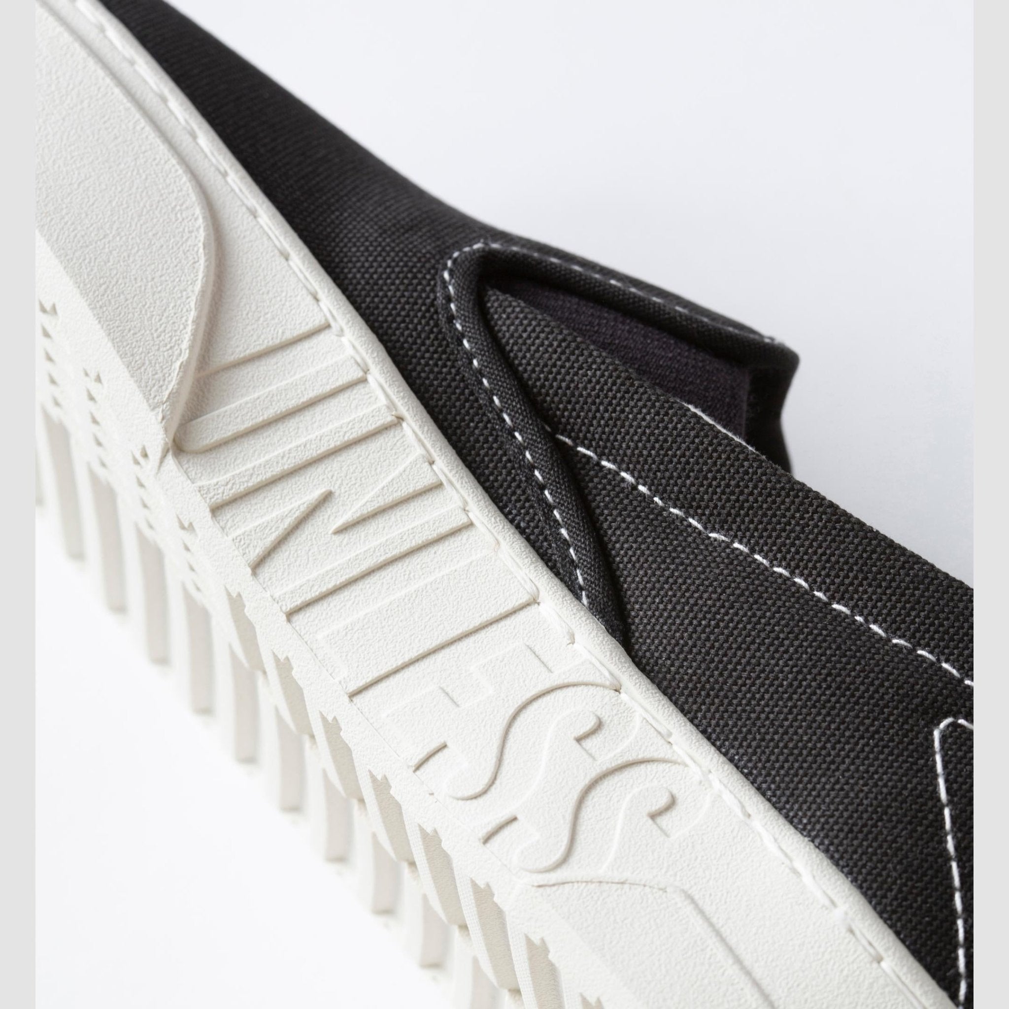 UNLESS Seaside Slip - on - Paranoid Ranch