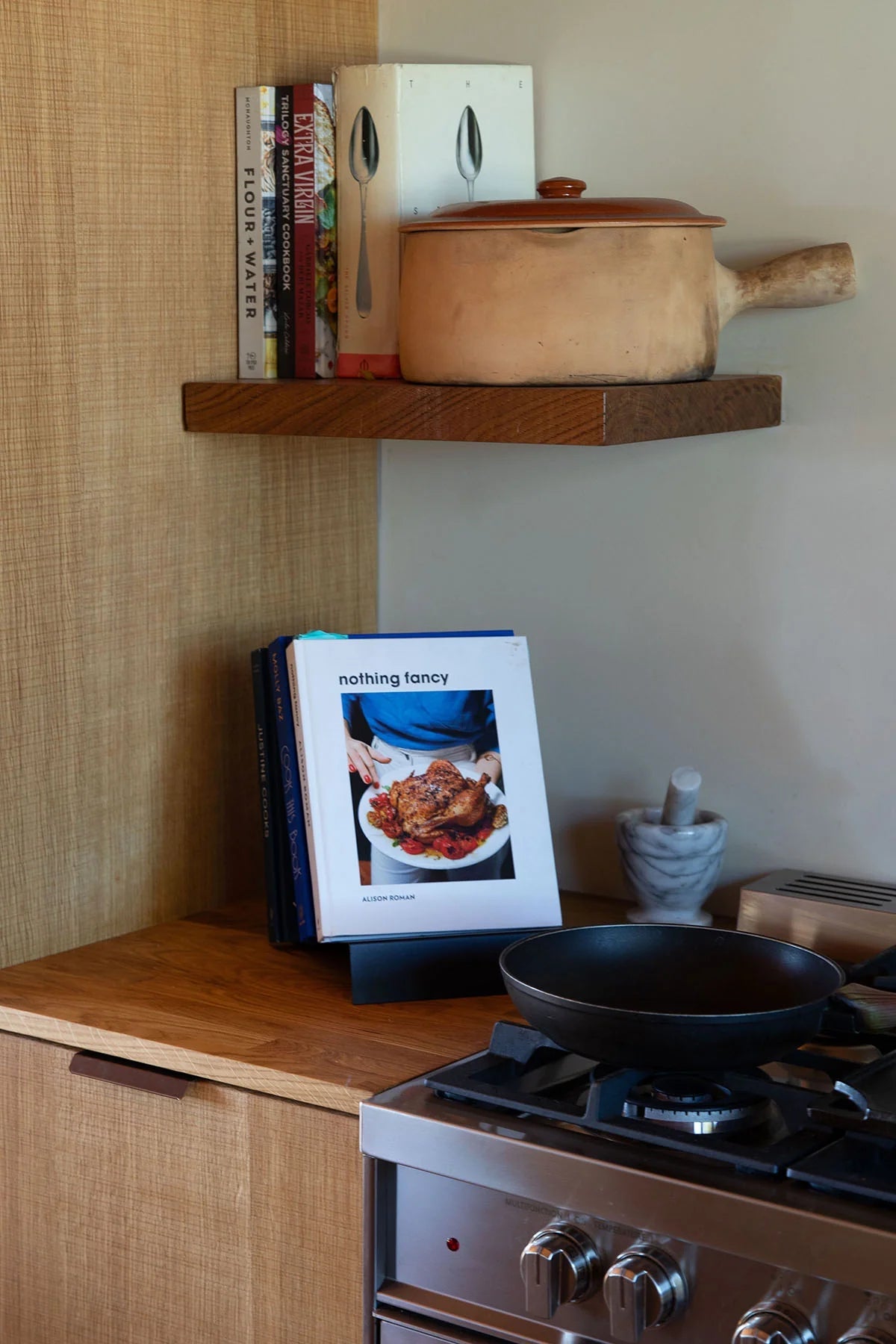 Upton LP Stand - Paranoid Ranch