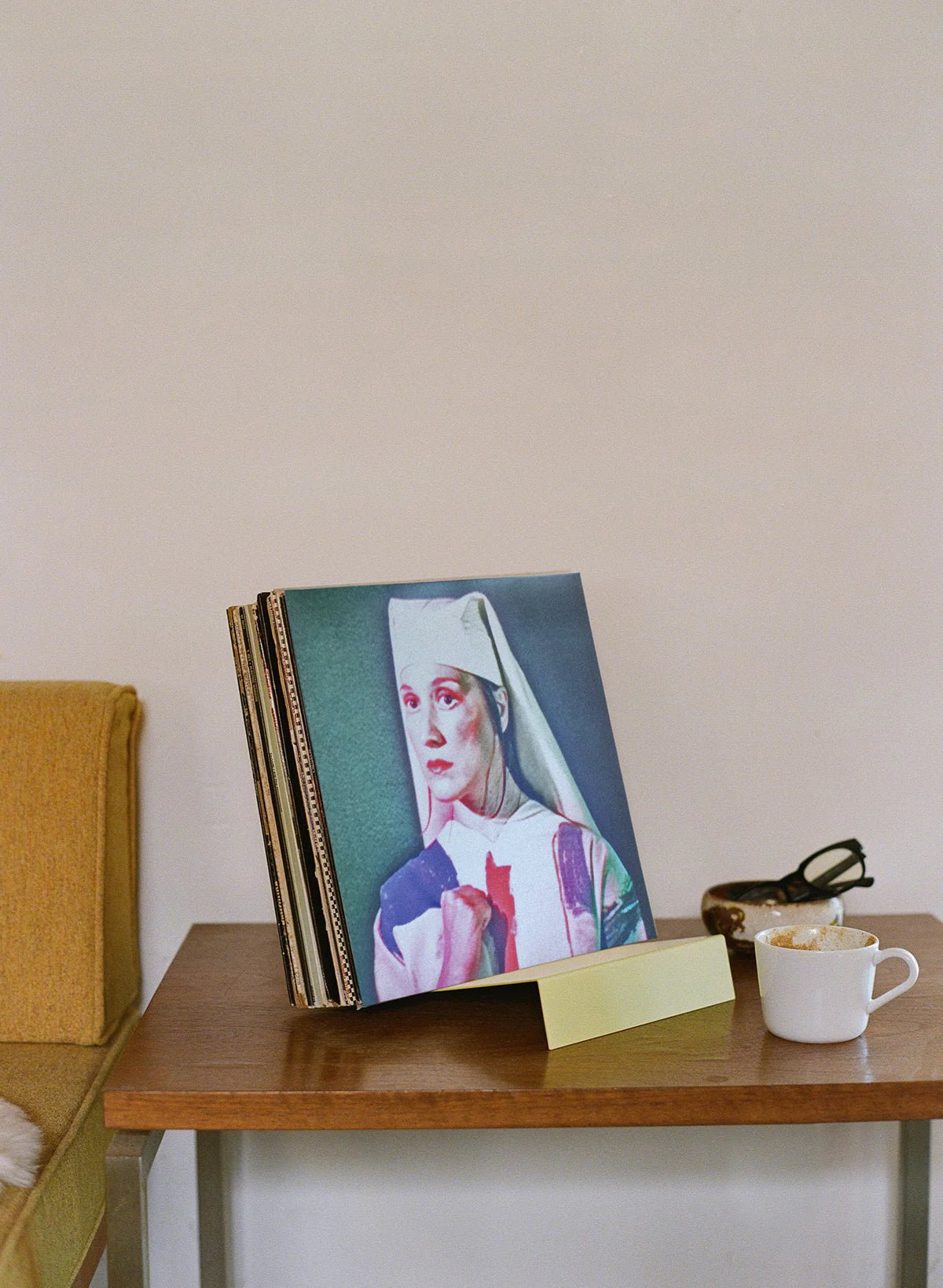 Upton LP Stand - Paranoid Ranch